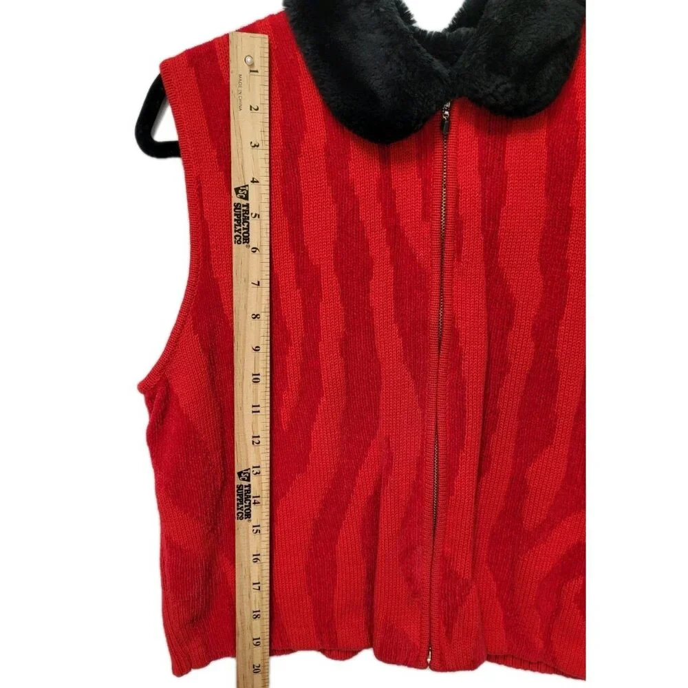 VTG Rebecca Thomas Red Black Faux Fur Collar Zip Front Zebra Print Rib Knit Vest - Picture 4 of 11